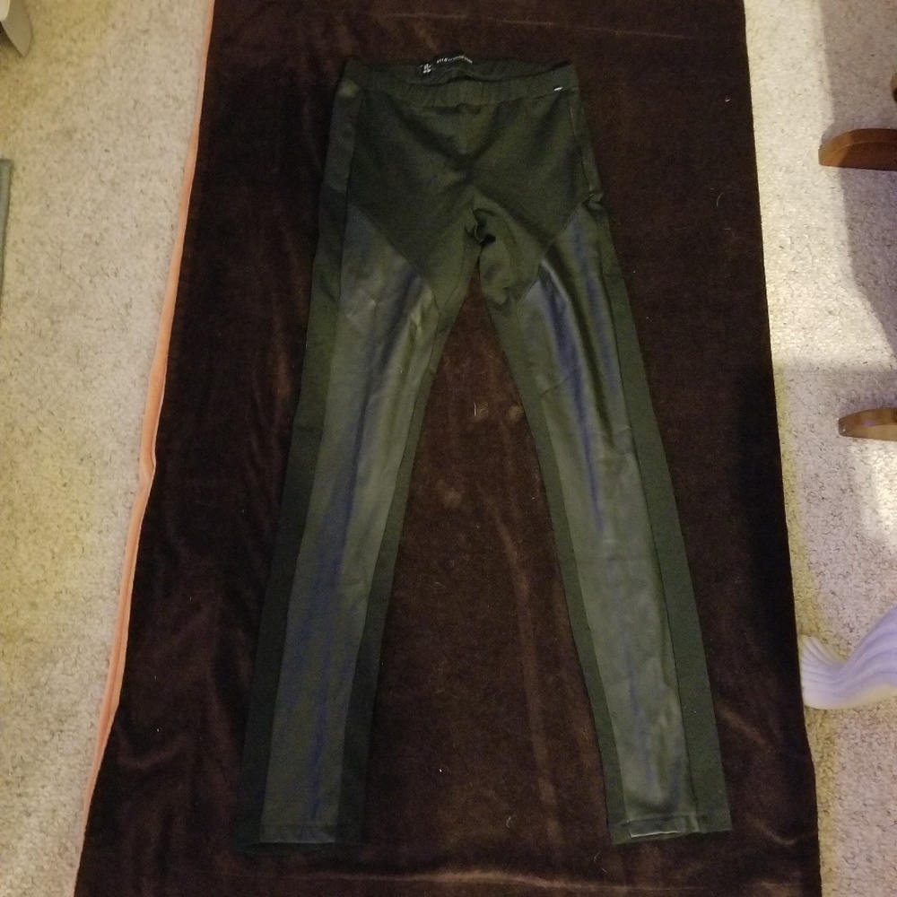 1 pair of W118 by Walter Baker pants